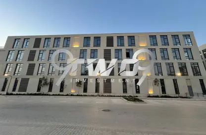 Whole Building - Studio - 4 Bathrooms for sale in District 5 - 5th Settlement Compounds - The 5th Settlement - New Cairo City - Cairo