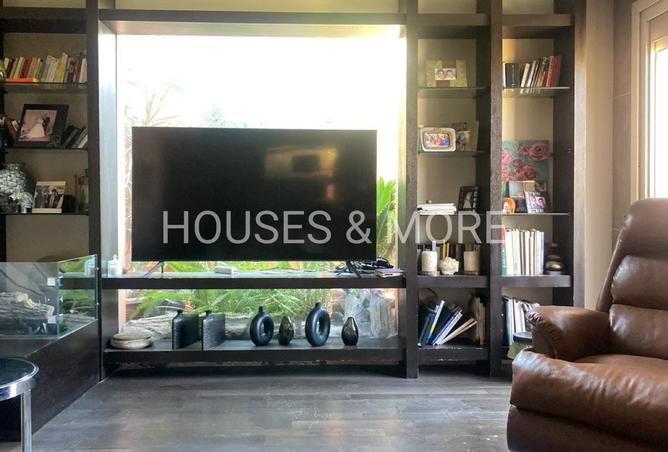 8415305 - Property Image 2