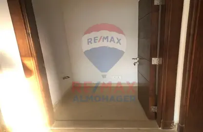Apartment - 3 Bedrooms - 3 Bathrooms for rent in Etapa - Sheikh Zayed Compounds - Sheikh Zayed City - Giza