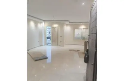 Apartment - 3 Bedrooms - 2 Bathrooms for rent in El Mearag City - Zahraa El Maadi - Hay El Maadi - Cairo