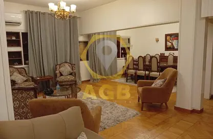 شقة - 3 غرف نوم - 2 حمامات للبيع في شارع ابو المحاسن الشاذلي - العجوزة - الجيزة