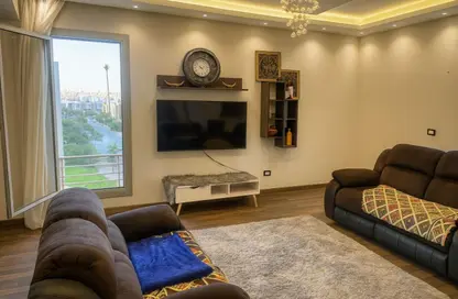 Apartment - 3 Bedrooms - 3 Bathrooms for sale in Palm Hills Village Gate - South Investors Area - New Cairo City - Cairo
