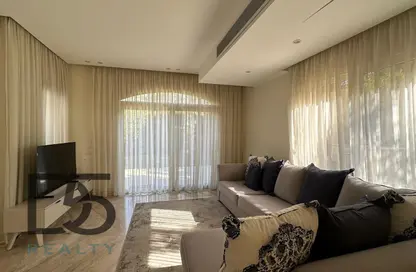 Villa - 5 Bedrooms - 4 Bathrooms for sale in The Hills at Stone Park - Stone Park - 5th Settlement Compounds - The 5th Settlement - New Cairo City - Cairo