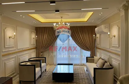 Penthouse - 3 Bedrooms - 3 Bathrooms for rent in Fifth Square - The 5th Settlement - New Cairo City - Cairo