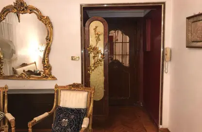 شقة - 3 غرف نوم - 2 حمامات للبيع في شارع البطل احمد عبد العزيز - المهندسين - الجيزة