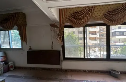 شقة - 3 غرف نوم - 2 حمامات للبيع في شارع محمد عبد الحليم عبد الله - المنطقة السادسة - مدينة نصر - القاهرة