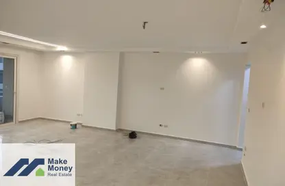 Apartment - 3 Bedrooms - 3 Bathrooms for sale in Fifth Square - The 5th Settlement - New Cairo City - Cairo