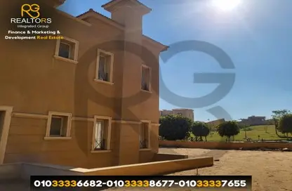 فيلا - 6 غرف نوم - 4 حمامات للبيع في رويال ميدوز - كمبوندات الشيخ زايد - الشيخ زايد - الجيزة