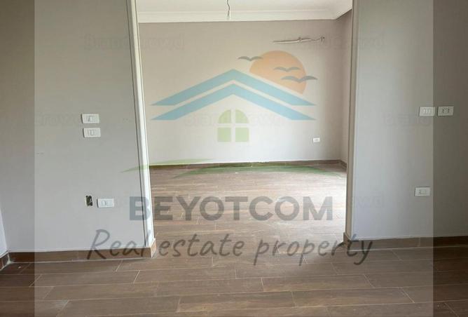 8191111 - Property Image 3