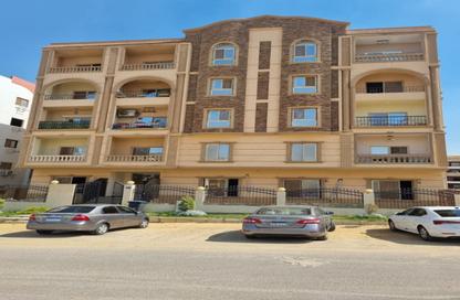 Apartment - 3 Bedrooms - 2 Bathrooms for sale in North Lotus - El Lotus - New Cairo City - Cairo