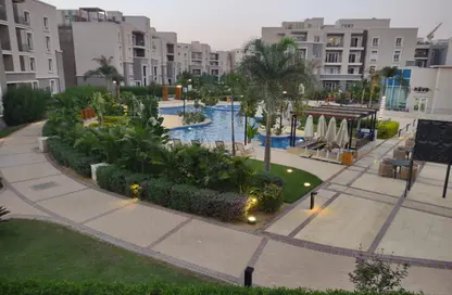 Apartment - 3 Bedrooms - 3 Bathrooms for sale in October Plaza - 6 October Compounds - 6 October City - Giza