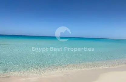 Chalet - 2 Bedrooms - 2 Bathrooms for sale in Beit Al Bahr - Sidi Heneish - North Coast