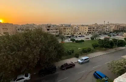 Apartment - 3 Bedrooms - 2 Bathrooms for sale in El Banafseg Apartment Buildings - El Banafseg - New Cairo City - Cairo