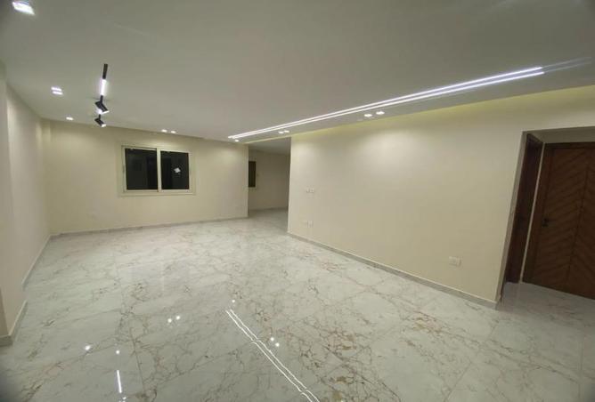 6998330 - Property Image 3