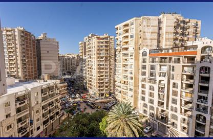 شقة - 3 غرف نوم - 2 حمامات للبيع في شارع البرت الاول - سموحة - حي شرق - الاسكندرية