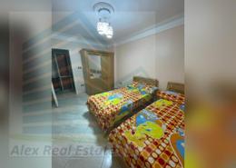 شقة - 3 غرف نوم - 1 حمام for للايجار in شارع كفر صقر - كامب شيزار - حي وسط - الاسكندرية