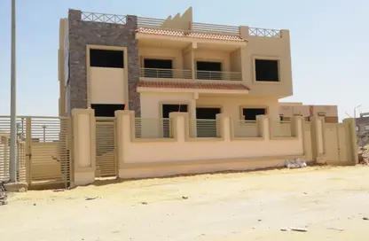 Villa - 7+ Bedrooms - 6 Bathrooms for sale in 9th District - Sheikh Zayed City - Giza