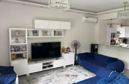 فيلا - 3 غرف نوم - 4 حمامات للبيع في كمبوند البروج - كمبوندات الشروق - مدينة الشروق - القاهرة