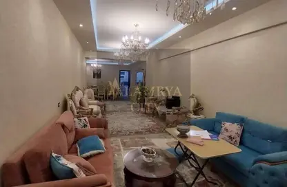 شقة - 3 غرف نوم - 3 حمامات للبيع في شارع محمود العيسوي - ميامي - حي اول المنتزة - الاسكندرية