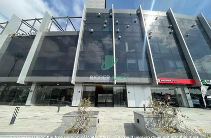 Shop - Studio - 2 Bathrooms for rent in One Golden Square Mall - The 5th Settlement - New Cairo City - Cairo