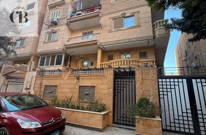 شقة - 3 غرف نوم - 2 حمامات للبيع في البوابة الاولي - خوفو - حدائق الاهرام - الجيزة