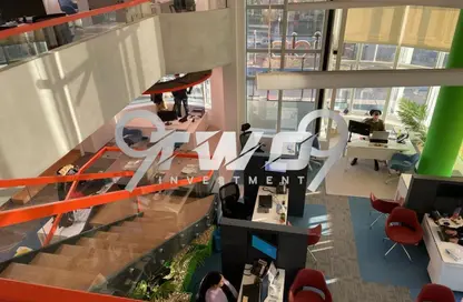 مساحات مكتبية - استوديو - 2 حمامات للايجار في شارع مجمع البنوك - شارع التسعين الجنوبي - التجمع الخامس - مدينة القاهرة الجديدة - القاهرة
