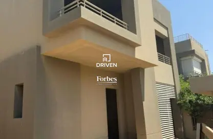 Villa - 3 Bedrooms - 4 Bathrooms for sale in Palm Hills WoodVille - Al Wahat Road - 6 October City - Giza
