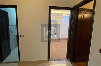 Apartment - 3 Bedrooms - 2 Bathrooms for rent in Abou El Houl - New Cairo City - Cairo