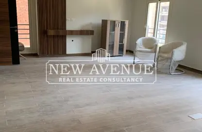 مساحات مكتبية - استوديو - 2 حمامات للايجار في شارع جزيرة العرب (المهندس حسن حلمي) - المهندسين - الجيزة