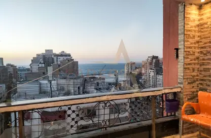 Apartment - 3 Bedrooms - 2 Bathrooms for sale in Mahmoud Al Essawy St. - Sidi Beshr - Hay Awal El Montazah - Alexandria