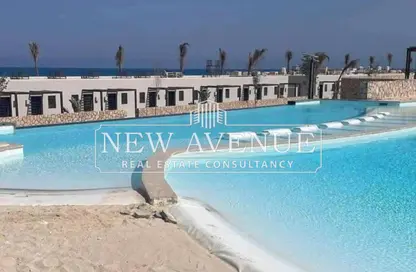 Chalet - 2 Bedrooms - 2 Bathrooms for sale in Hacienda West - Ras Al Hekma - North Coast