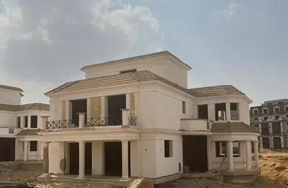 Villa - 5 Bedrooms - 6 Bathrooms for sale in Mountain View iCity - 5th Settlement Compounds - The 5th Settlement - New Cairo City - Cairo