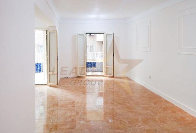 8483027 - Property Image 2