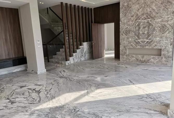 8212645 - Property Main Image