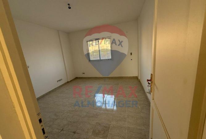 8081763 - Property Image 3