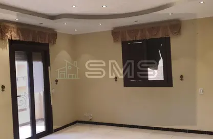 شقة - 3 غرف نوم - 2 حمامات للايجار في مسجد فاطمة الشربتلي - الحي الثالث - التجمع الخامس - مدينة القاهرة الجديدة - القاهرة