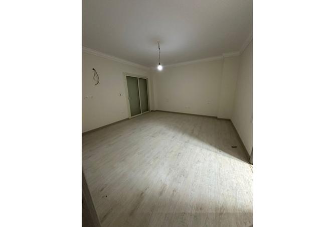 8527938 - Property Image 2