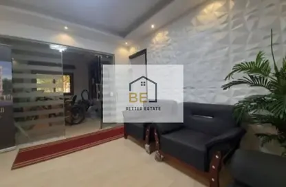 Apartment - 4 Bedrooms - 1 Bathroom for rent in El Narges Buildings - Al Narges - New Cairo City - Cairo