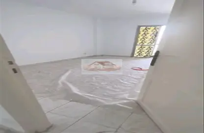 Apartment - 2 Bedrooms - 1 Bathroom for rent in Al Rehab - New Cairo City - Cairo