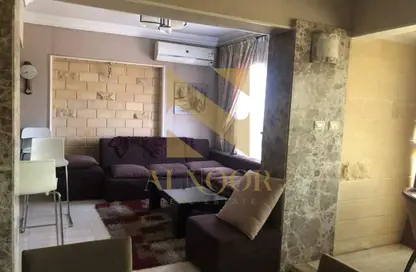 Apartment - 2 Bedrooms - 1 Bathroom for rent in Street 25 - 1st District - Sheikh Zayed City - Giza