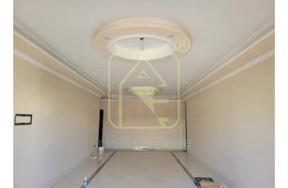 Apartment - 2 Bedrooms - 2 Bathrooms for rent in Al Khamayel city - Sheikh Zayed Compounds - Sheikh Zayed City - Giza