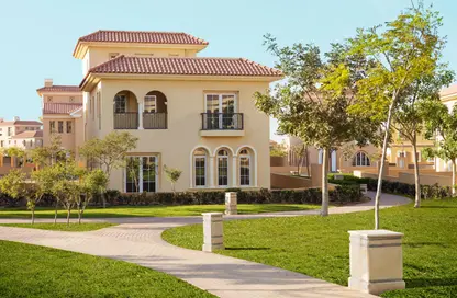 Villa - 4 Bedrooms - 5 Bathrooms for sale in New Cairo City - Cairo