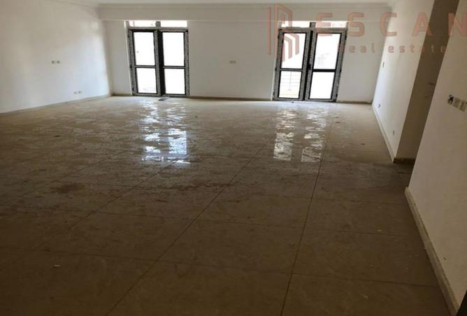 8174806 - Property Main Image