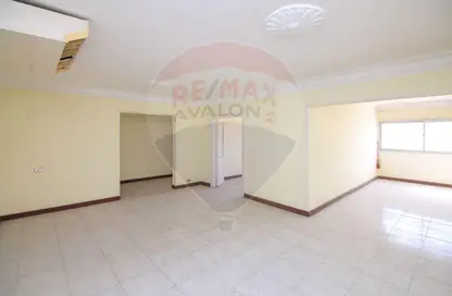 Apartment - 3 Bedrooms - 2 Bathrooms for sale in El Gaish Road - Sidi Beshr - Hay Awal El Montazah - Alexandria