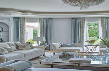 Apartment - 3 Bedrooms - 3 Bathrooms for sale in Royal City - Sheikh Zayed Compounds - Sheikh Zayed City - Giza