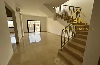 (بنتهاوس  (روف - 3 غرف نوم - 3 حمامات للايجار في مون ريزيدنس - فيفث سكوير - التجمع الخامس - مدينة القاهرة الجديدة - القاهرة