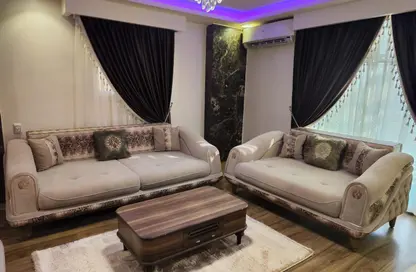 شقة - 3 غرف نوم - 3 حمامات للايجار في ميدان لبنان - المهندسين - الجيزة