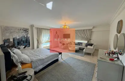 Apartment - 4 Bedrooms - 3 Bathrooms for sale in Sarayat Al Maadi - Hay El Maadi - Cairo