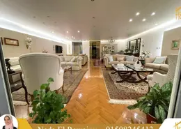 Apartment - 3 Bedrooms - 4 Bathrooms for sale in Ahmed Othman St. - Zezenia - Hay Sharq - Alexandria