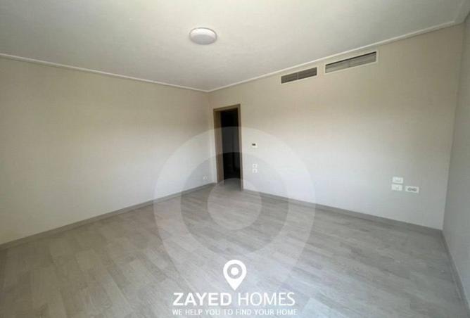 8237708 - Property Image 2